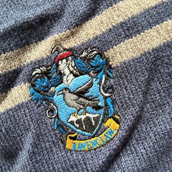 Harry Potter Hogwarts Ravenclaw scarf - Picture 3 of 4